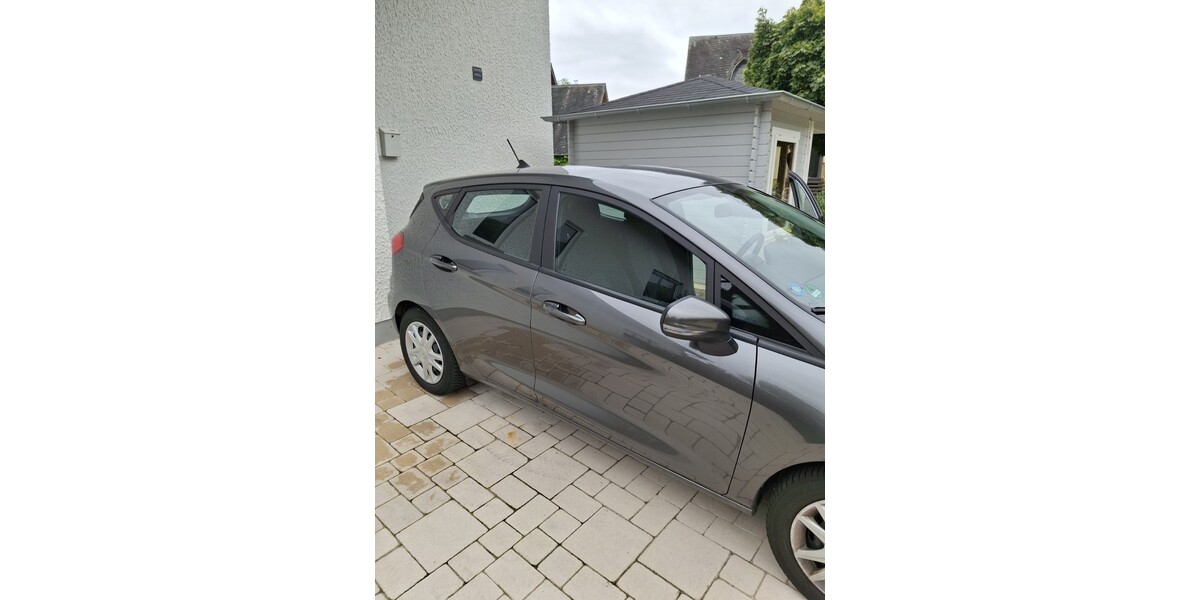 Ford Fiesta 7.900 km 13.500 &euro; Winningen 56333