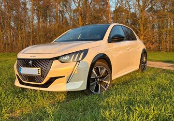 Peugeot e-208 101.000 km 14.700 &euro; Waldesch 56323