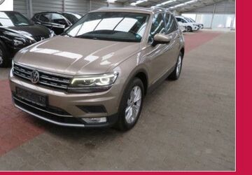 VW Tiguan 84.400 km 24.900 &euro; Nauort 56237