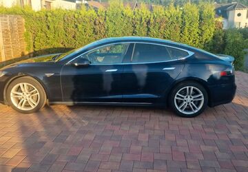 Tesla Model S 239.000 km 19.800 &euro; DÜRRHOLZ 56307