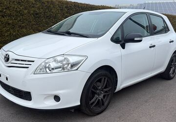 Toyota Auris 174.000 km 4.699 &euro; Koblenz 56073