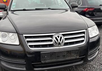 VW Touareg 242.677 km 2.950 &euro; Ochtendung 56299