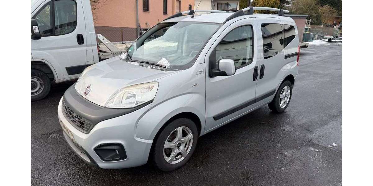 Fiat Qubo 92.000 km 7.900 &euro; Girod bei Montabaur 56412
