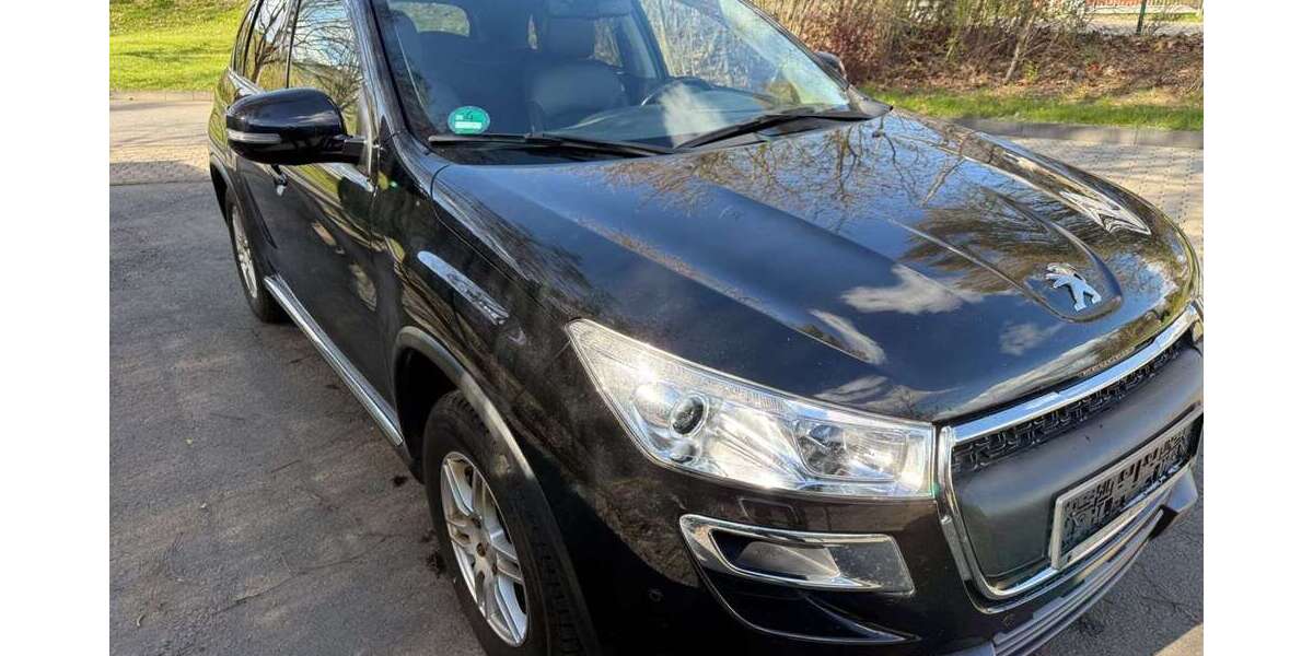 Peugeot 4008 139.000 km 7.600 &euro; Mayen 56727