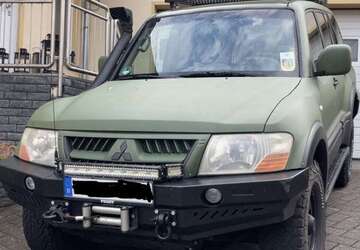 Mitsubishi Pajero 190.000 km 17.450 &euro; Obererbach 56414