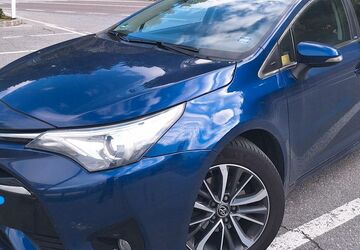 Toyota Avensis 80.000 km 13.800 &euro; Urmitz 56220