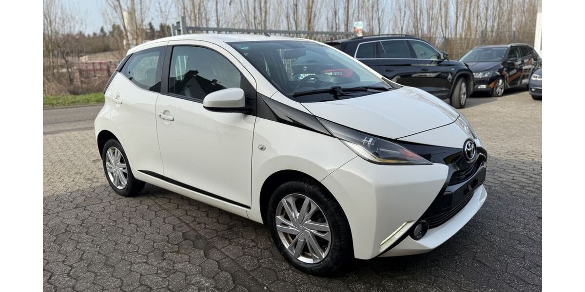 Toyota Aygo (X) 150.000 km 5.990 &euro; Plaidt 56637