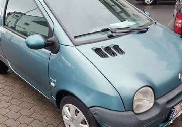 Renault Twingo 121.400 km 2.300 &euro; Koblenz 56072