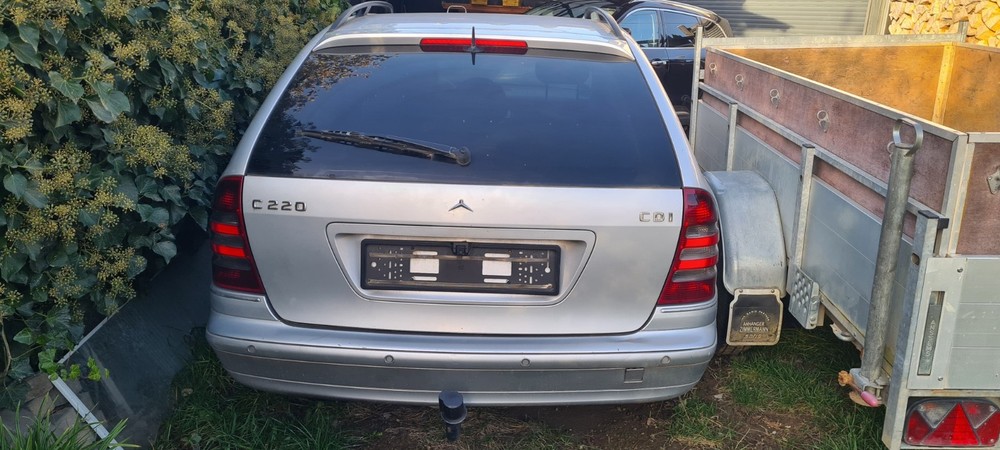 Mercedes-Benz C 220 385.886 km 1.100 &euro; Weitersburg 56179