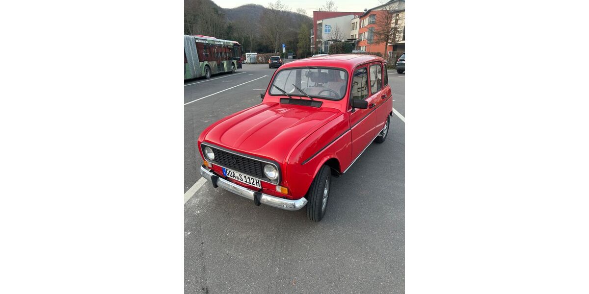 Renault R 4 140.000 km 7.900 &euro; Boppard 56154