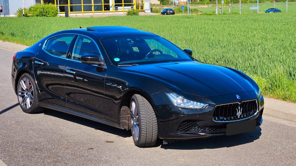Maserati Ghibli 156.000 km 23.400 &euro; Koblenz 56076