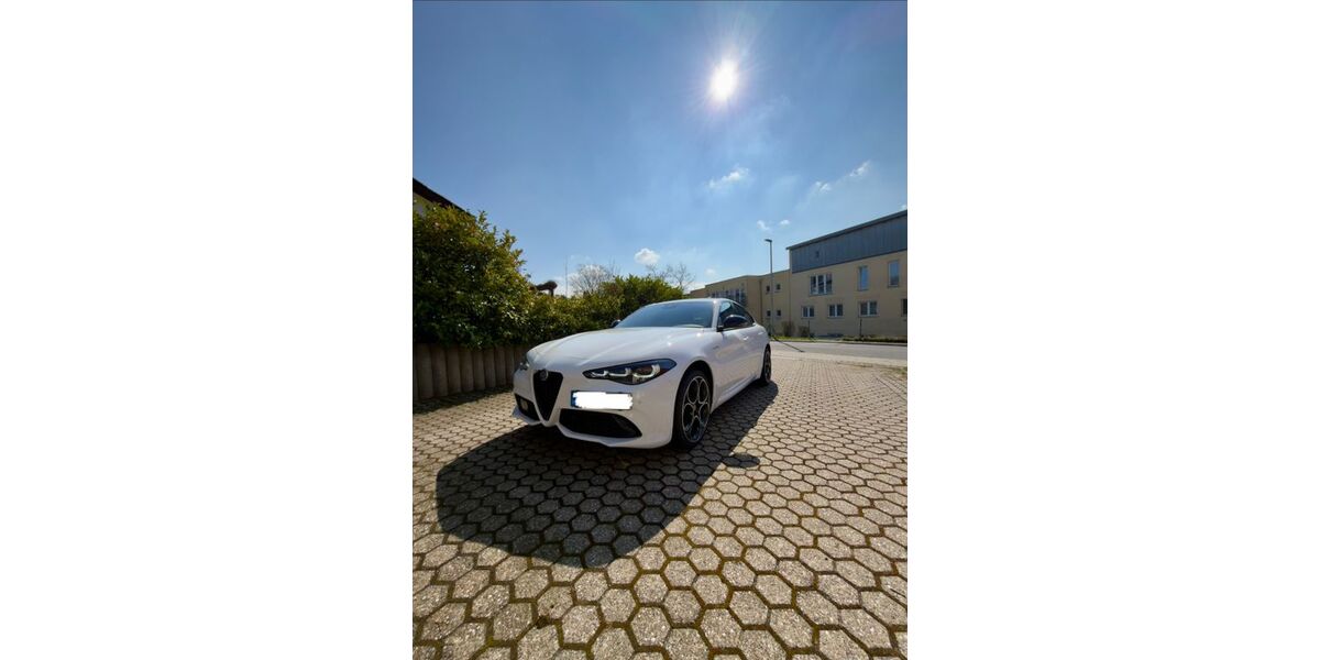 Alfa Romeo Giulia 27.700 km 34.980 &euro; Nastätten 56355
