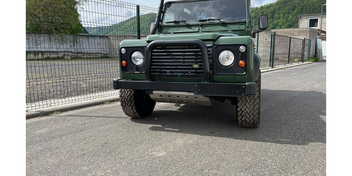 Land Rover Defender 191.500 km 25.500 &euro; Lahnstein 56112