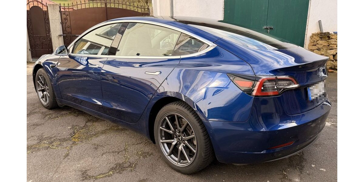 Tesla Model 3 98.000 km 20.300 &euro; Oberfischbach 56370