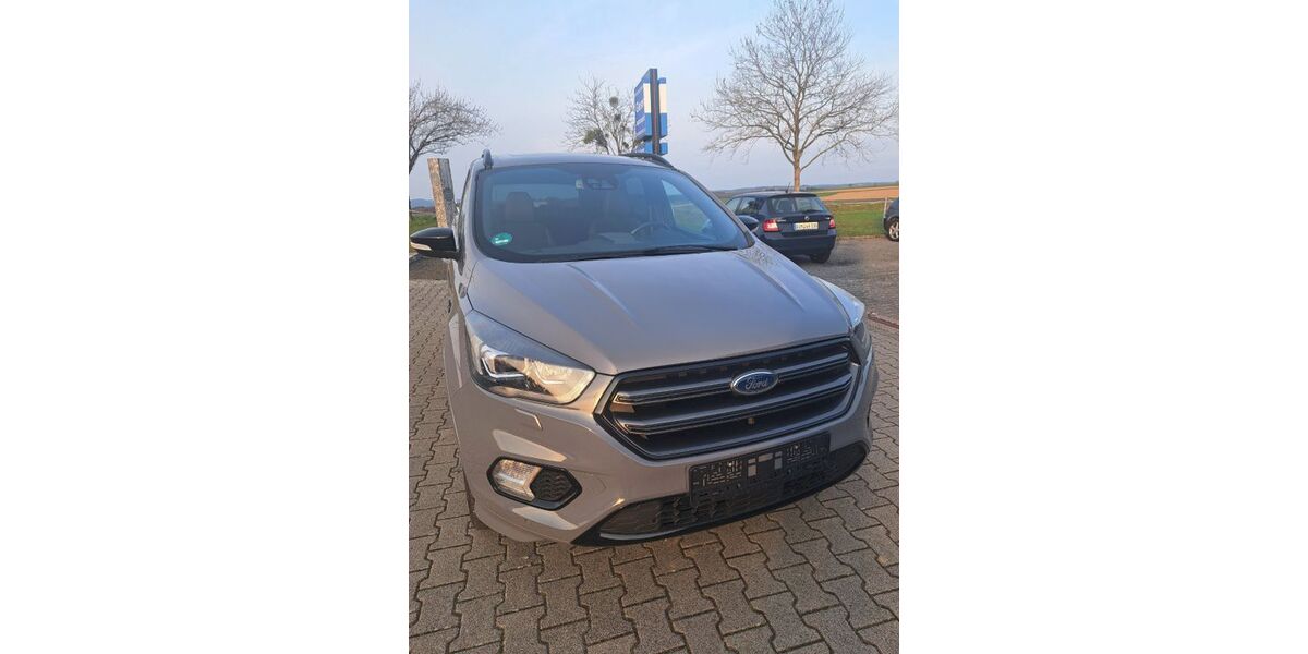 Ford Kuga 62.192 km 17.900 &euro; Dommershausen 56290
