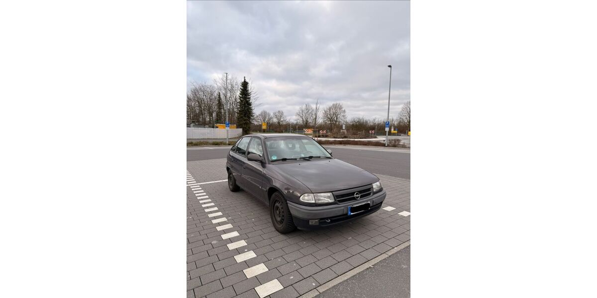 Opel Astra 126.000 km 1.650 &euro; Ransbach-Baumbach 56235
