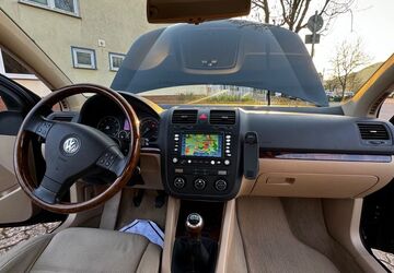 VW Golf 240.123 km 1.234 &euro; Dieblich 56332