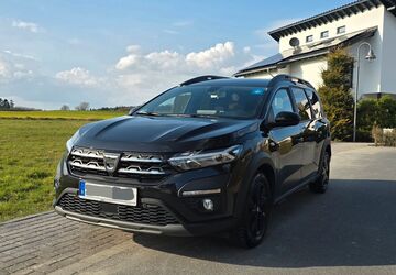 Dacia Jogger 12.803 km 17.490 &euro; Selters 56242