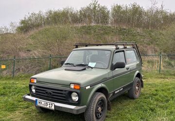 Lada Taiga 57.500 km 9.800 &euro; Nickenich 56645