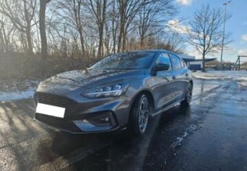 Ford Focus 90.000 km 16.400 &euro; Arzbach 56337
