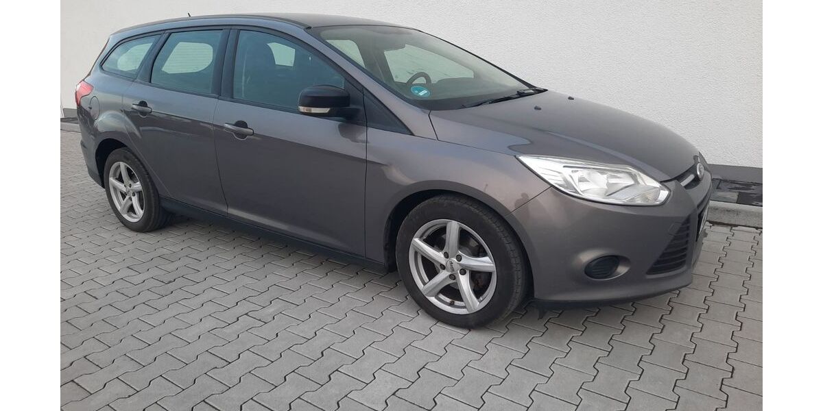 Ford Focus 157.150 km 3.850 &euro; Willroth 56594