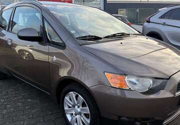 Mitsubishi Colt 81.900 km 4.890 &euro; Rheinbrohl 56598