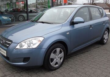 Kia ceed / Ceed 109.000 km 4.900 &euro; Ransbach-Baumbach 56235