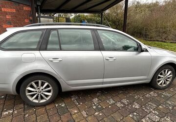Skoda Octavia 93.000 km 11.500 &euro; Trimbs 56754
