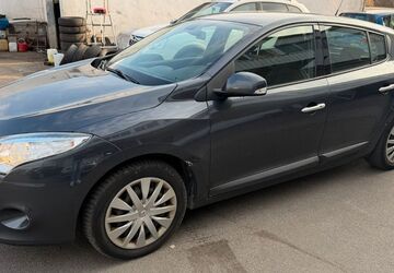 Renault Megane 220.000 km 1.999 &euro; Diez 65582