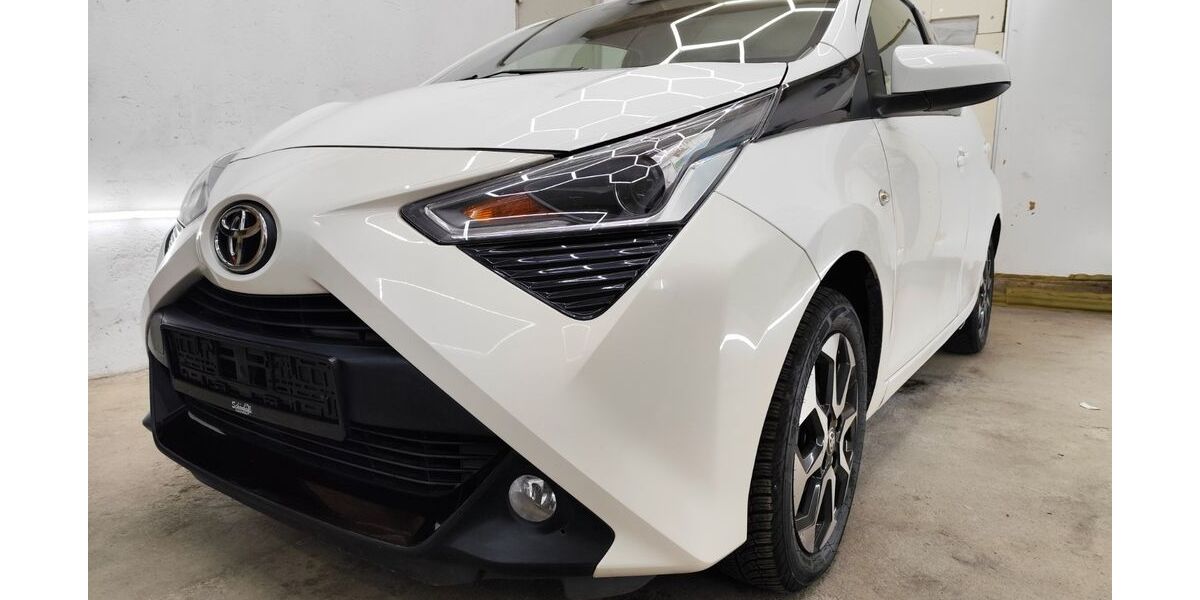 Toyota Aygo (X) 38.800 km 10.590 &euro; Thalhausen 56584