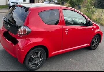 Toyota Aygo (X) 133.200 km 3.650 &euro; Thür 56743