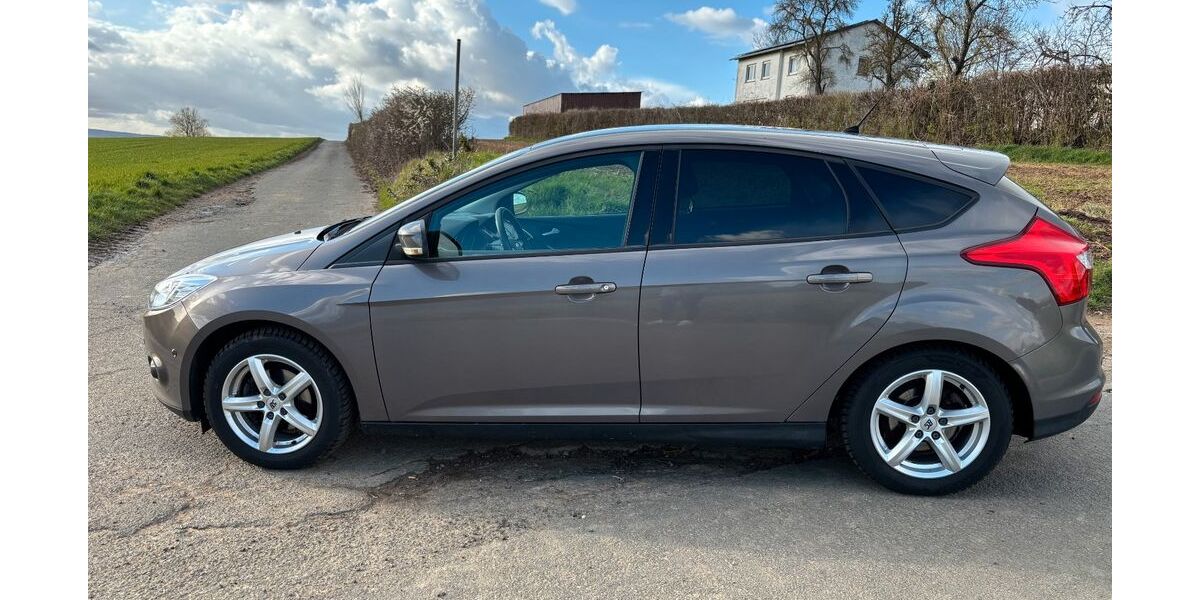 Ford Focus 87.000 km 5.600 &euro; Nastätten 56355