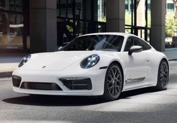 Porsche 992 3.300 km 131.911 &euro; Koblenz 56070