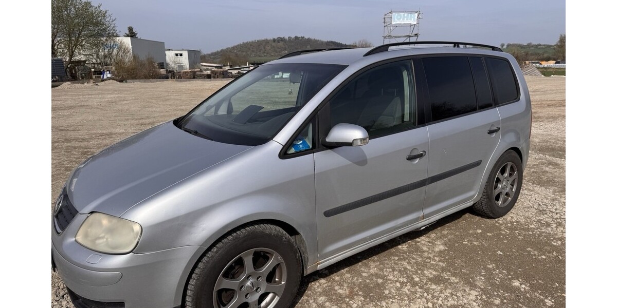 VW Touran 269.000 km 2.300 &euro; Ochtendung 56299