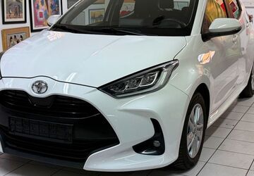 Toyota Yaris 85.000 km 16.900 &euro; Mayen 56727