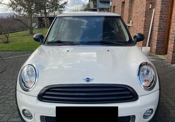 Mini ONE 141.235 km 5.000 &euro; Eschbach 56357