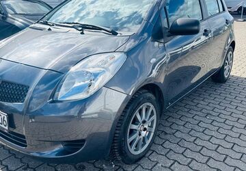 Toyota Yaris 157.000 km 4.490 &euro; Neuwied 56566