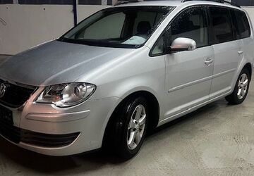 VW Touran 232.800 km 3.950 &euro; Mayen 56727