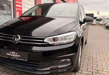 VW Touran 36.524 km 29.450 &euro; Mülheim Kärlich 56218