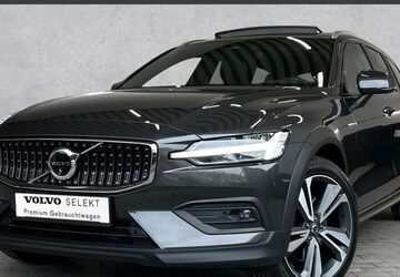 Volvo V60 Cross Country 45.500 km 42.790 &euro; Koblenz/Gwb. Arenberg 56077