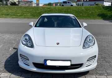 Porsche Panamera 189.000 km 18.999 &euro; Ochtendung 56566