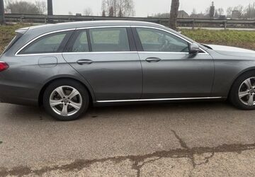 Mercedes-Benz E 200 111.000 km 19.900 &euro; Neuwied 56564