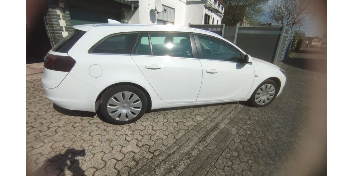 Opel Insignia 13.931 km 14.700 &euro; Heilberscheid 56412