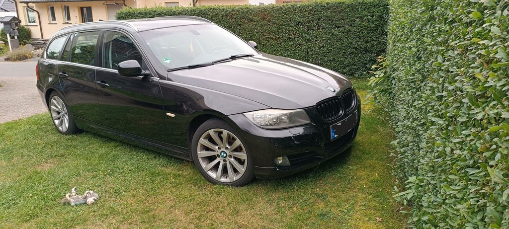 BMW 320 298.831 km 4.300 &euro; Bell 56745