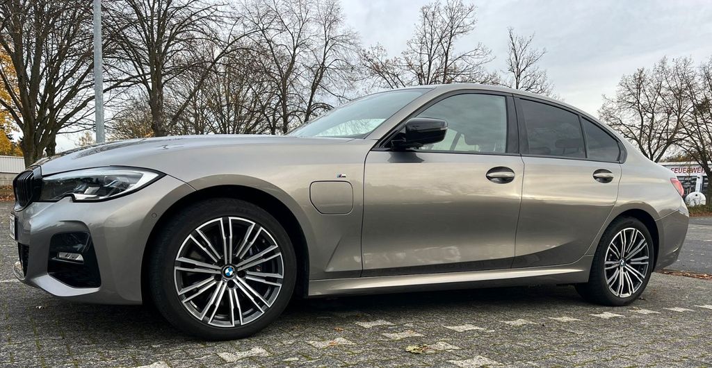 BMW 330 63.000 km 28.500 &euro; Diez 65582