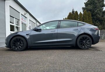 Tesla Model 3 57.500 km 28.600 &euro; Koblenz 56072