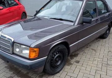 Mercedes-Benz 190 187.000 km 6.800 &euro; Oberwesel 55430