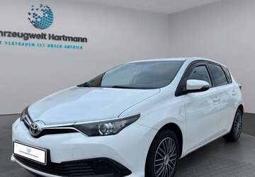 Toyota Auris 77.501 km 9.890 &euro; Andernach 56626