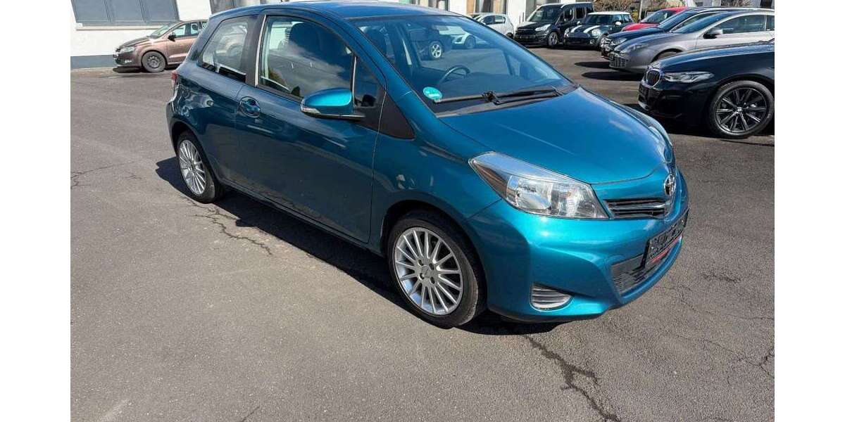 Toyota Yaris 77.000 km 7.490 &euro; Girod bei Montabaur 56412