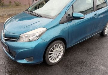 Toyota Yaris 77.000 km 7.490 &euro; Girod bei Montabaur 56412